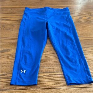 Under Armour Electric Blue Workout Capris/9